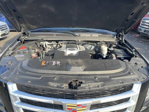 2017 Cadillac Escalade Luxury