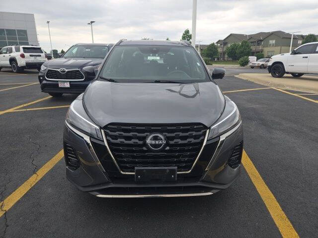 2024 Nissan Kicks SR