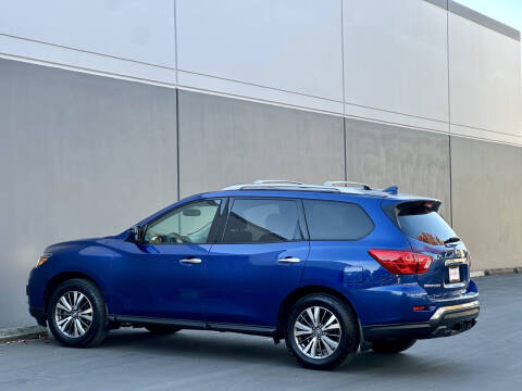 2019 Nissan Pathfinder SV