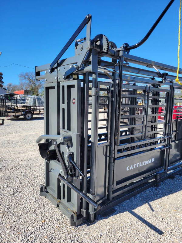 2025 Cattleman Manual w/Solid Floor