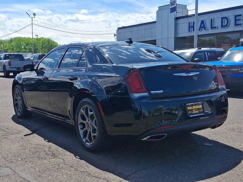 2017 Chrysler 300 S