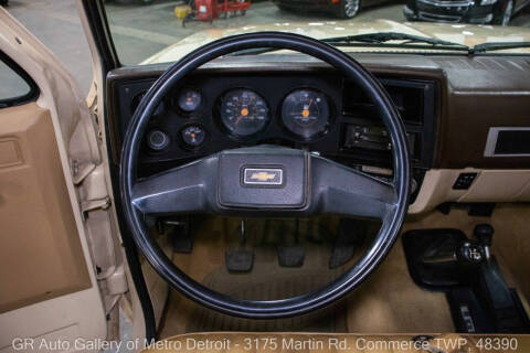 1987 Chevrolet R/V 10 Series V10