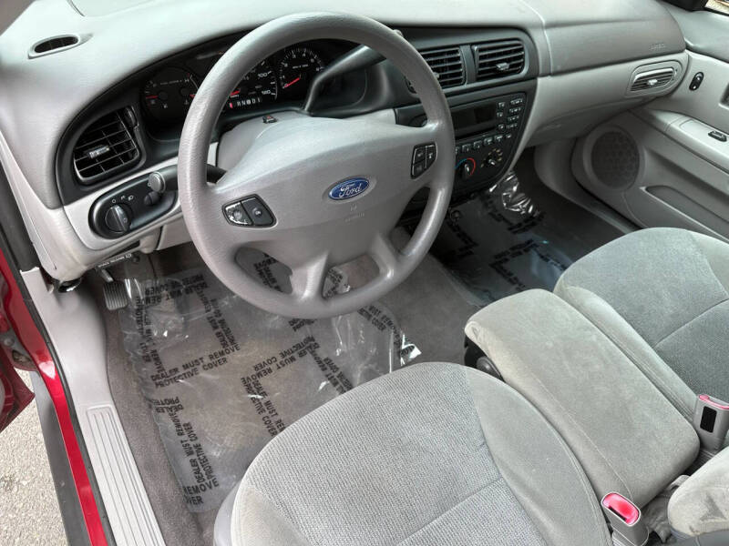 2002 Ford Taurus SES
