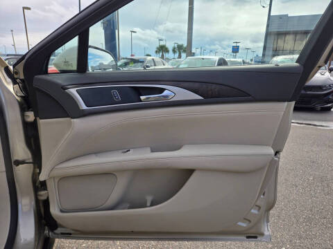 2017 Lincoln MKZ Hybrid Select