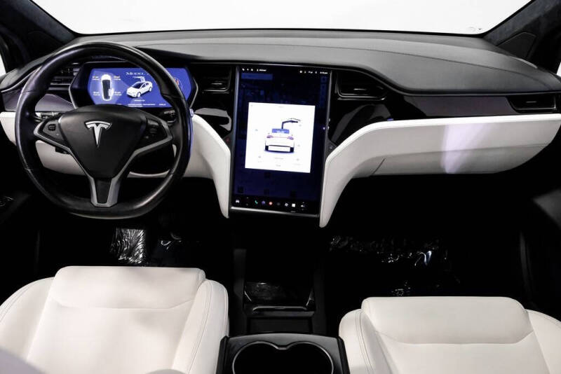 2020 Tesla Model X Long Range