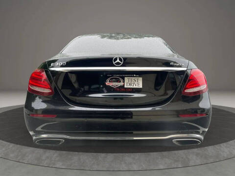2017 Mercedes-Benz E-Class E 300 4MATIC