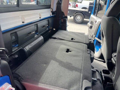 2024 Jeep Gladiator Sport S