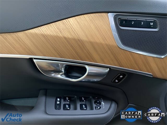 2025 Volvo XC90 B6 Plus Bright Theme 7P