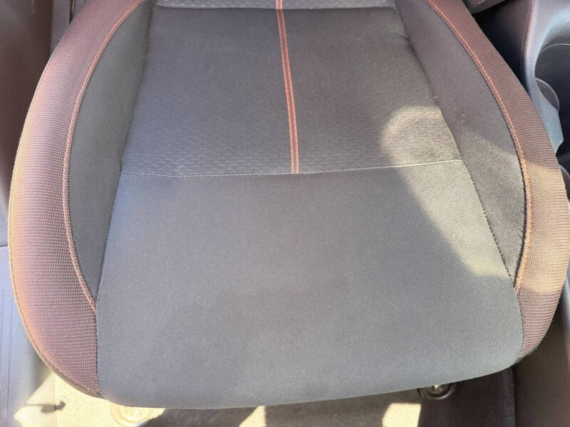 2021 Nissan Versa SR