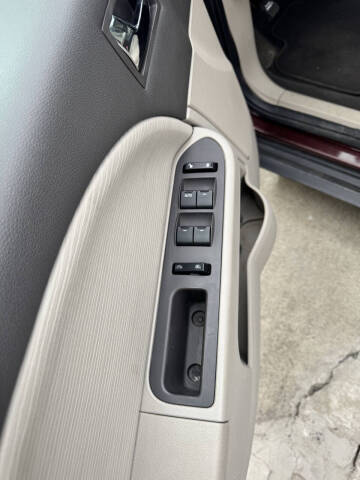 2009 Ford Taurus SE