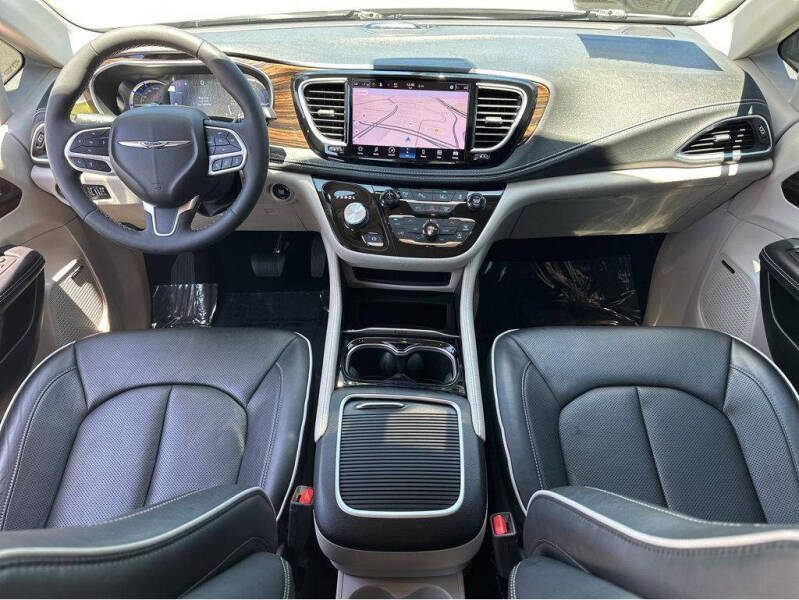 2022 Chrysler Pacifica Hybrid Limited