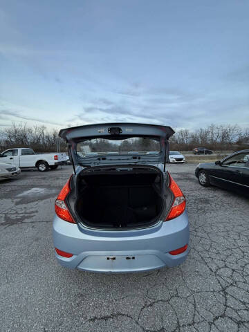 2012 Hyundai Accent GS