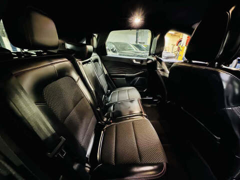 2025 Ford Escape ST-Line Select