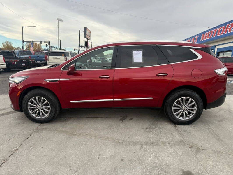 2023 Buick Enclave Essence