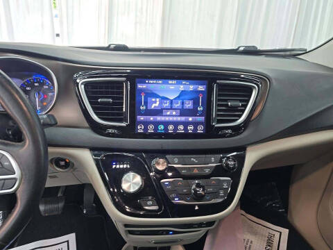 2018 Chrysler Pacifica Touring L Plus
