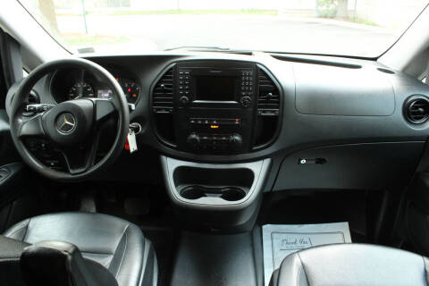 2017 Mercedes-Benz Metris