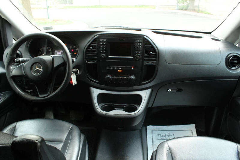 2017 Mercedes-Benz Metris