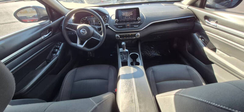 2021 Nissan Altima 2.5 SV