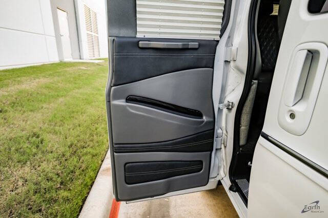 2023 Chevrolet Express 2500