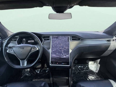 2015 Tesla Model S 70D