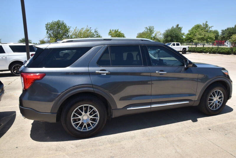 2020 Ford Explorer Platinum