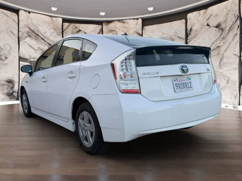 2010 Toyota Prius I