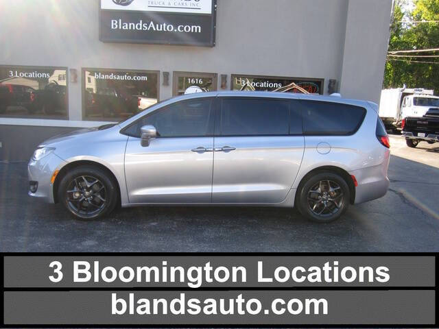 Silver 2019 Chrysler Pacifica Touring Plus Touring Plus 4dr Mini-Van 1