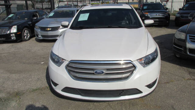 2015 Ford Taurus for sale at United Car Company in Detroit, MI