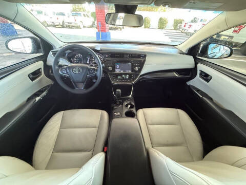 2018 Toyota Avalon XLE