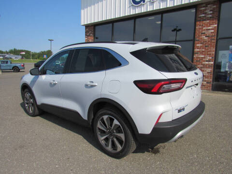 2025 Ford Escape Platinum