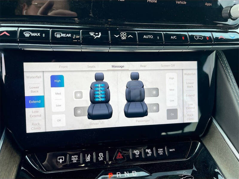 2022 Jeep Grand Wagoneer Series I