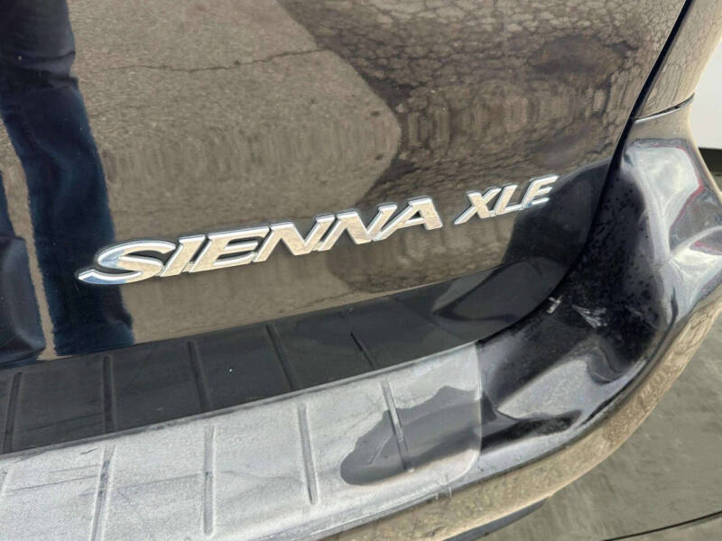 2010 Toyota Sienna XLE