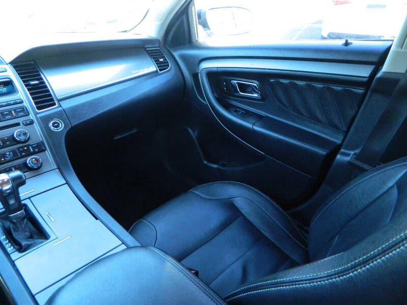 2012 Ford Taurus SEL