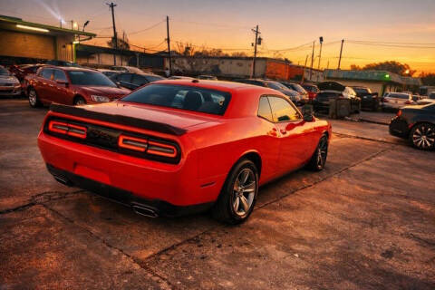 2019 Dodge Challenger SXT