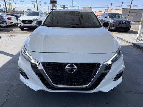 2022 Nissan Altima 2.5 SR