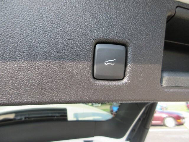 2025 Ford Escape Hybrid ST-Line Select