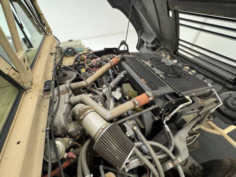 2005 AM General Hummer