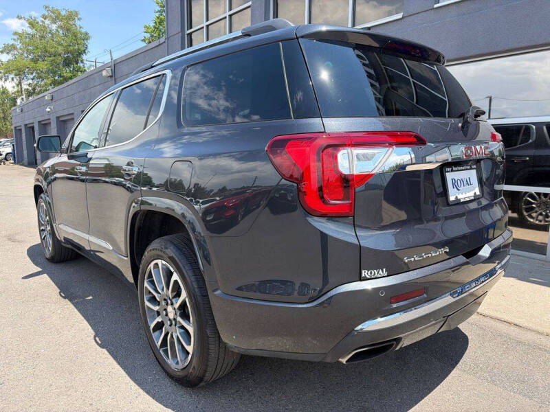 2021 GMC Acadia Denali