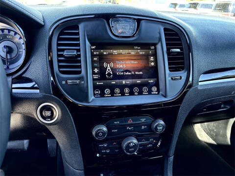 2022 Chrysler 300 S V6