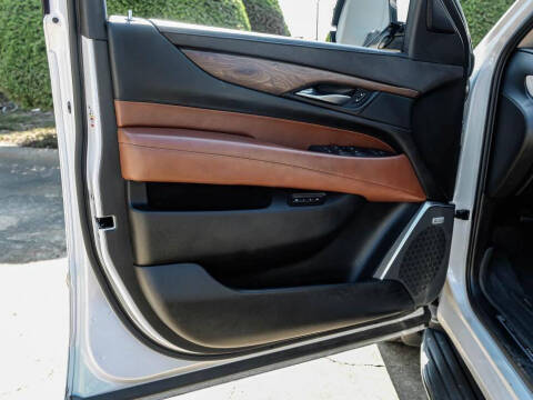 2016 Cadillac Escalade ESV Luxury Collection