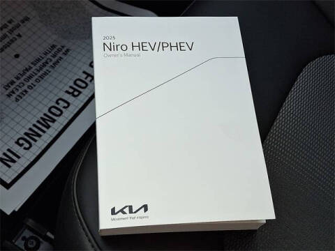 2025 Kia Niro EX Touring