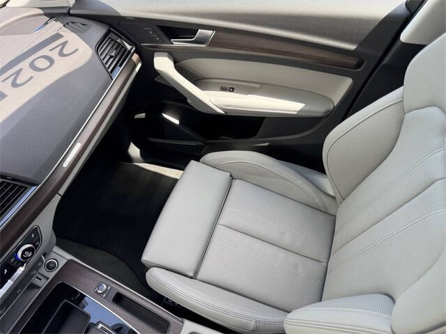 2025 Audi Q5 quattro S line Prem Plus 45 TFSI