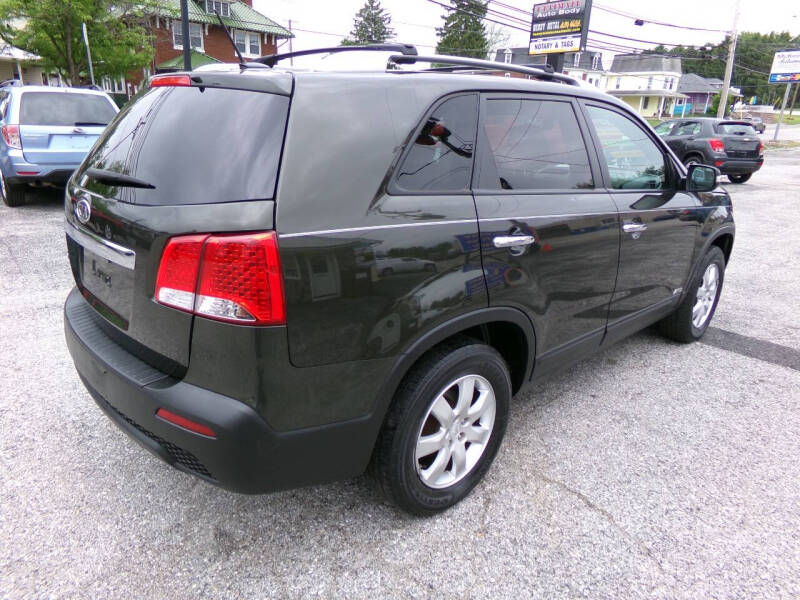 2011 Kia Sorento LX