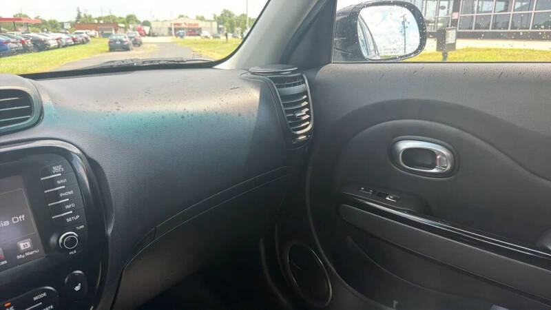 2017 Kia Soul !