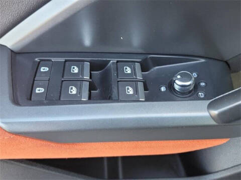 2020 Audi Q3 quattro S line Prem Plus 45 TFSI