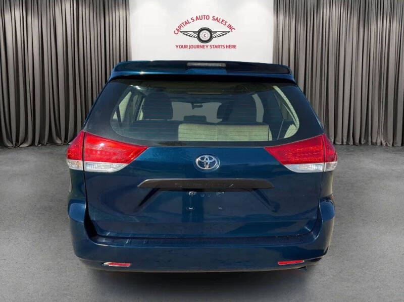 2012 Toyota Sienna