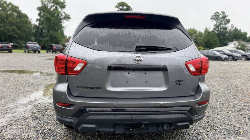 2019 Nissan Pathfinder SL