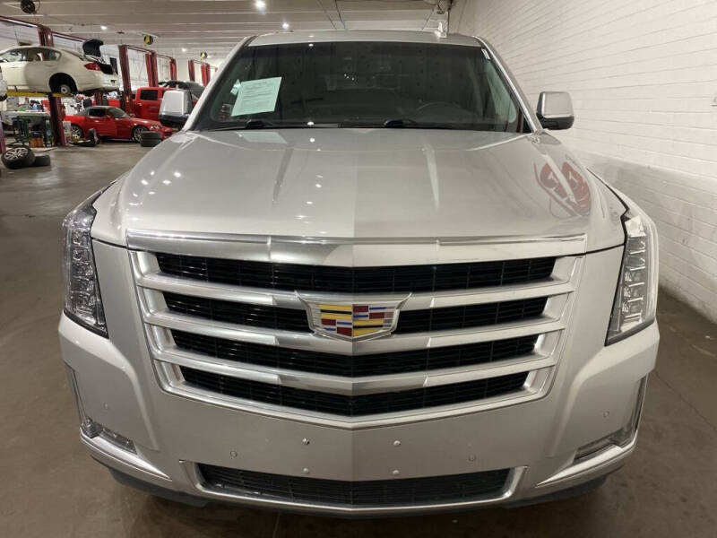 2016 Cadillac Escalade Luxury Collection