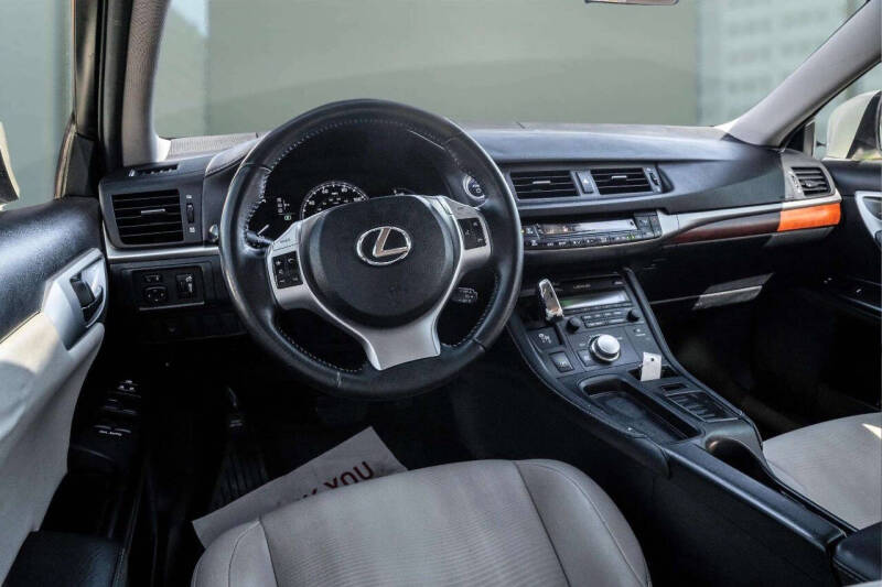 2011 Lexus CT 200h