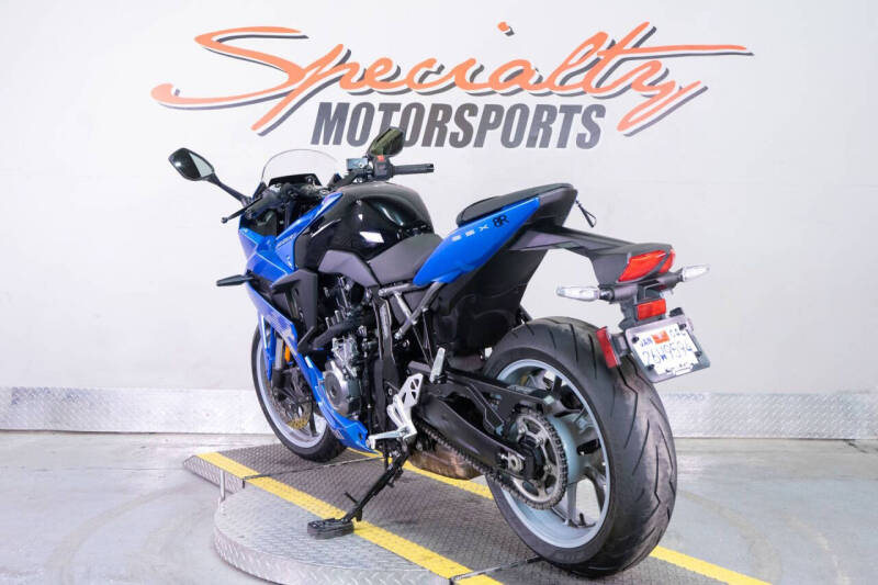 2024 Suzuki GSX-8R